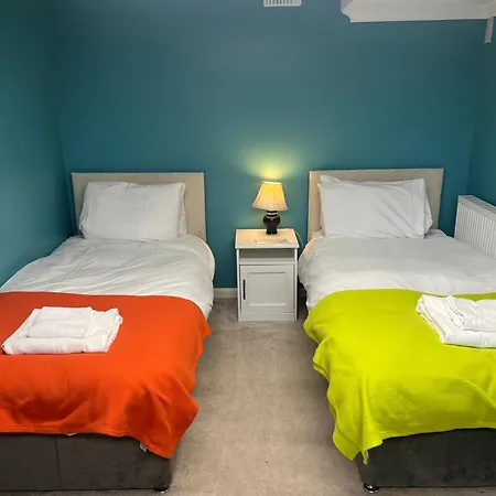 The Wing At Brook Hall Nr York & Leeds - Free Hot Tub Tadcaster