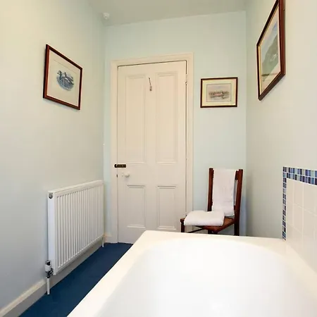 Дом отдыха The Wing At Brook Hall Nr York & Leeds - Free Hot Tub Тадкастер