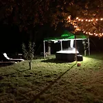 Holiday home The Wing At Brook Hall Nr York & Leeds - Free Hot Tub