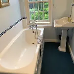 Holiday home The Wing At Brook Hall Nr York & Leeds - Free Hot Tub Tadcaster