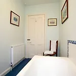 Holiday home The Wing At Brook Hall Nr York & Leeds - Free Hot Tub Tadcaster